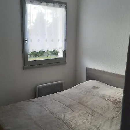 Prázdninový dům Maison Renovee Pres De La Foret Avec Terrasse *
